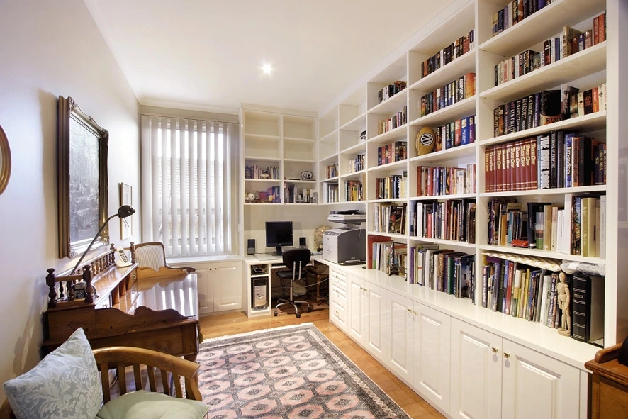 How to Create a Floor-to-Ceiling Built-In Bookshelves